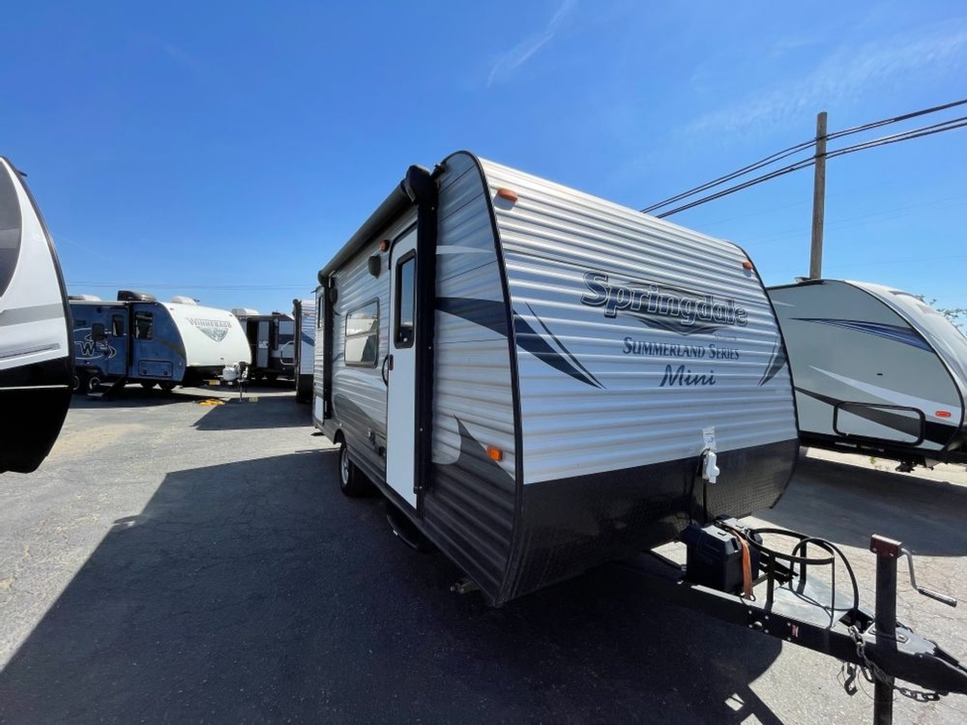 2017 KEYSTONE SUMMERLAND 1850FL