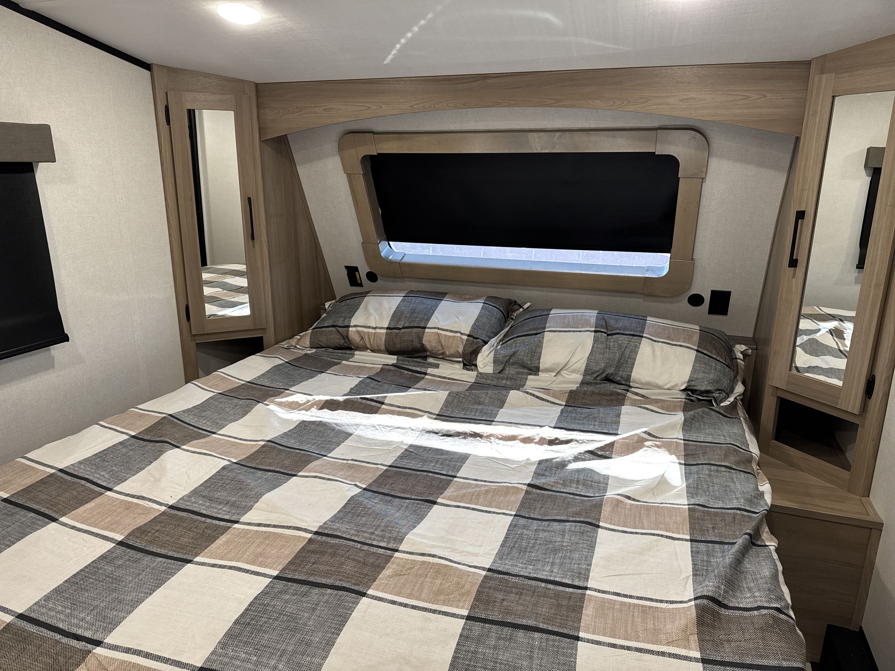 2026 Keystone Coleman Legacy 2400REX - Stock #2604358 | Swedesboro